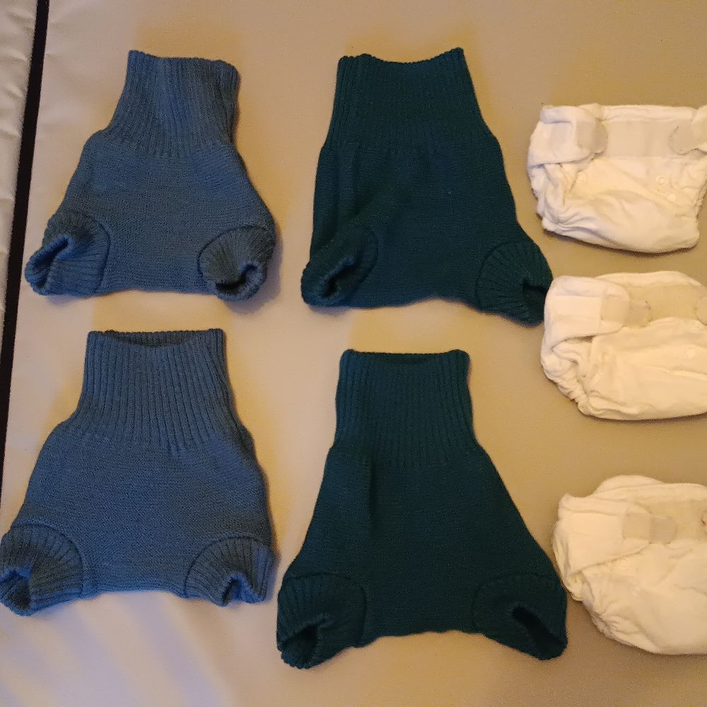 Nacht-Set Blümchen Höschenwindeln 3-7kg , Disana Wollüberhosen 62-80